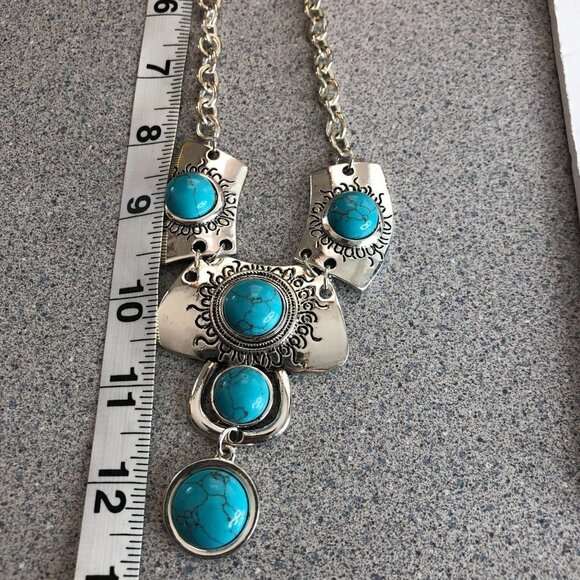 Erica Lyons Silver Tone Turquoise Acrylic Stone Bib Statement Necklace 20" - Picture 7 of 7